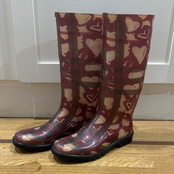 Burberry Heart Check Rain Boots